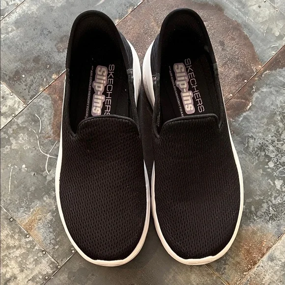 Like new Skechers | Go Walk Slip-Ins | Size 8 1/2 - Picture 12 of 16